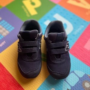 ⬇️ PRICE DROP!  New Balance Sneakers